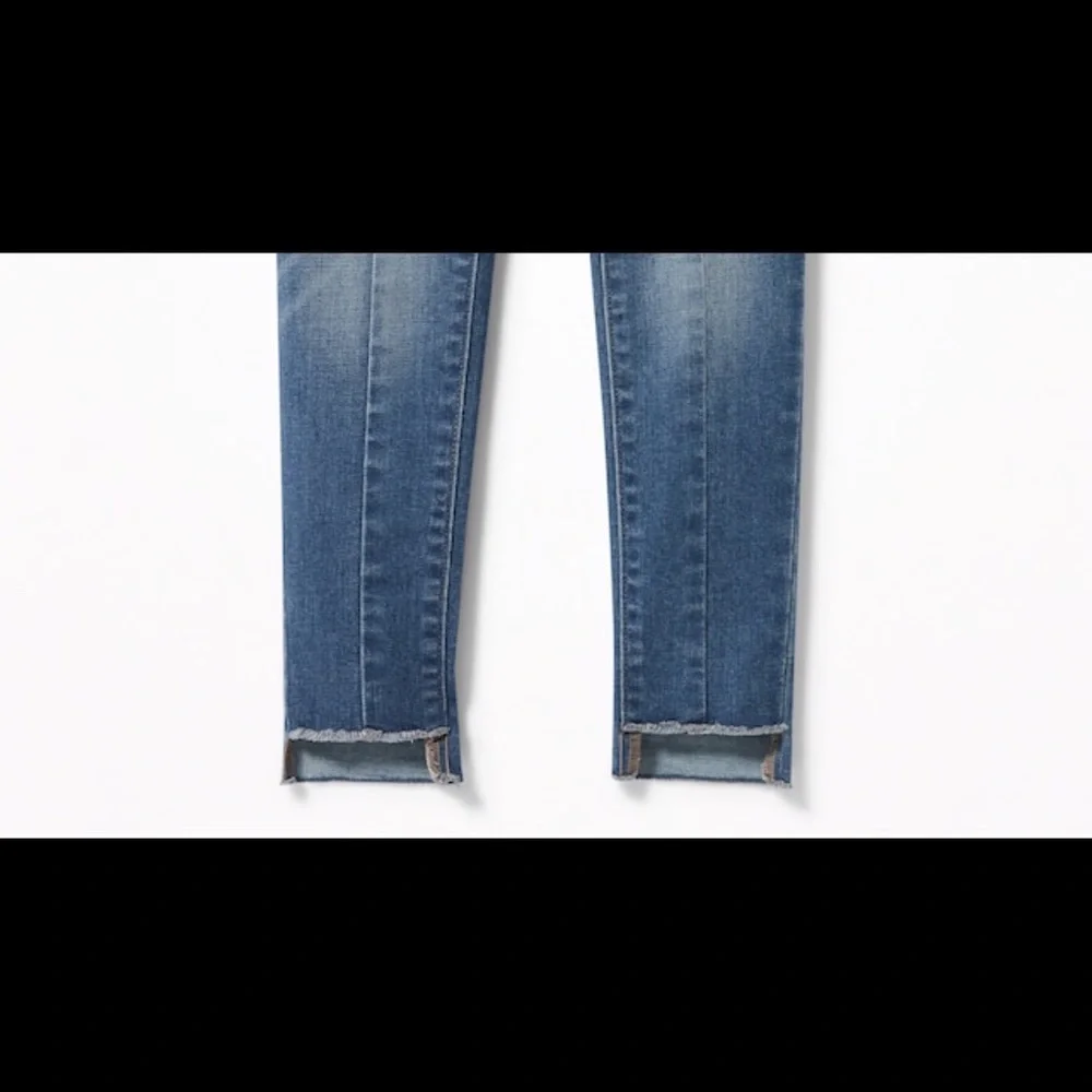 ON center seam step hem rockstar jeggings